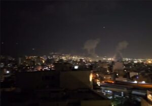 حمله هوایی دشمن به 2 شهرک صنعتی قزوین بدون تلفات انسانی