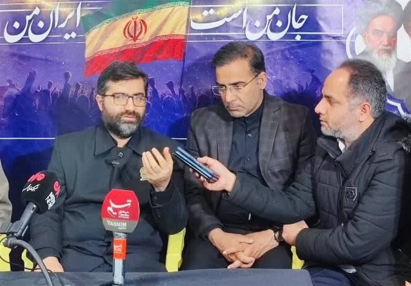 رسانه باید دوگانه واقعی «وطن‌پرست و وطن‌فروش» را برجسته کند