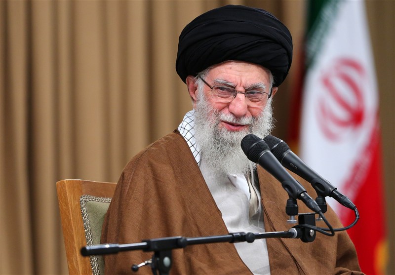 چهار دهه مجاهدت شهید امام خامنه‌ای برای تحقق ایده جامعه بی‌طبقه توحیدی