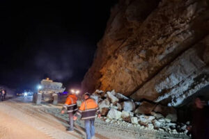 آزادراه تهران-پردیس تا ۲۴ ساعت آینده مسدود می ماند