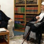 آیت‌الله اعرافی با آیت‌الله سبحانی دیدار کرد