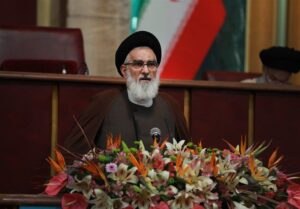 آیت‌الله پیشنمازی: آمریکا تنها در برابر قدرت رفتارش را اصلاح می‌کند