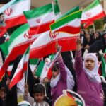 اجتماع بزرگ بانوان و دختران جان‌فدای شیرازی در حرم شاهچراغ (ع)+ تصاویر