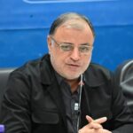 ایستادگی ۵۴ شبه مردم، نماد وفاداری به انقلاب است