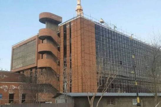 بزرگترین کتابخانه غرب کشور در اراک به بهره برداری می رسد