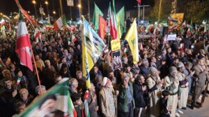 تجمع باشکوه یاسوجی ها در شب پنجاه و ششم