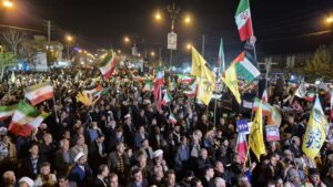 تجمع یاسوجی ها در شب پنجاه و هفتم