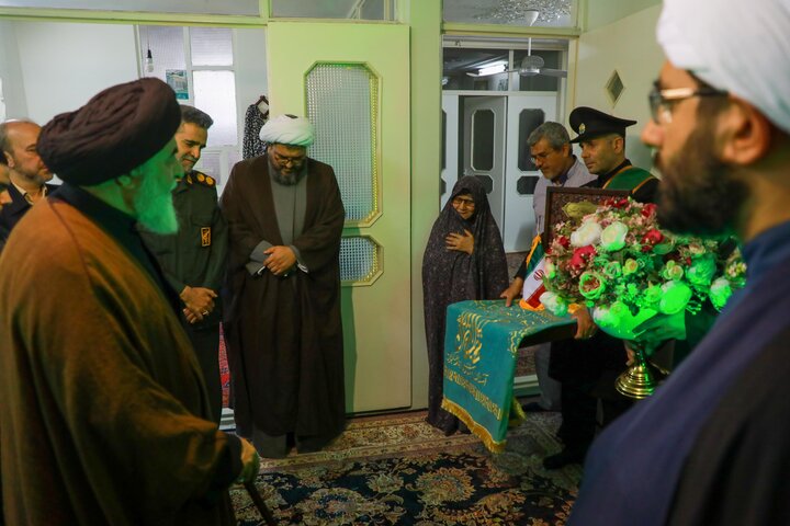 تولیت مسجد جمکران: ایستادگی مردم ایران نمونه‌ای کم‌نظیر در تاریخ است