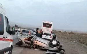 جزئیات حادثه مرگبار در قزوین/ واژگونی ماکسیما جان راننده سهل‌انگارش را گرفت