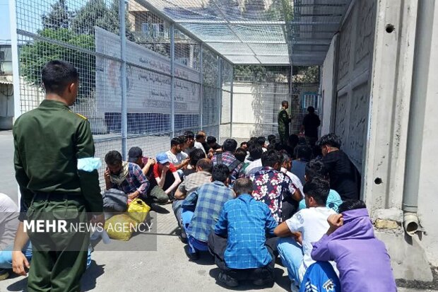 جمع آوری ۳۷۳ نفر اتباع بیگانه غیرمجاز در زاهدان