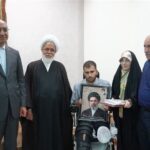 حسین محمدی قهرمانی که با قطع دو دست و دو پا لرزه بر تن استکبار انداخت