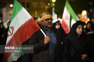 حضور باشکوه مردم ایلام در میدان ۲۲ بهمن