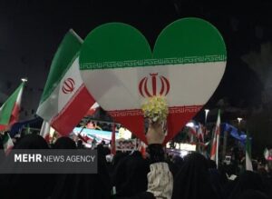 حضور پرشور مردم لنگرود در شب پنجاه و ششم