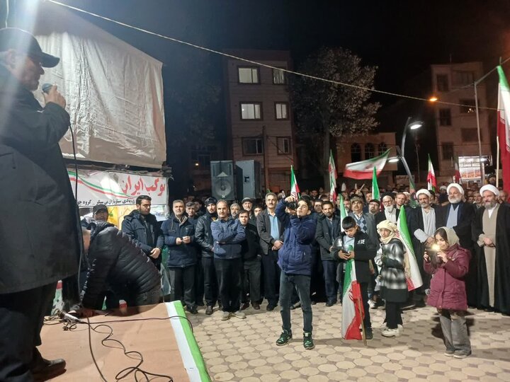 حماسه آفرینی مردم دیار گروس در میدان شهید رحمانی 