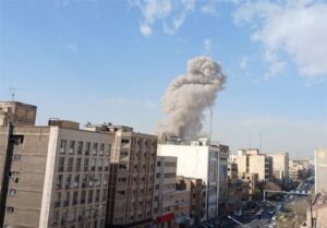 حمله آمریکایی ـ صهیونی به یکی از پل‌های ارتباطی خارج از شهر قم