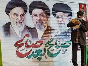 خلیلی: دل رزمندگان پای لانچرها به حضور مردم گرم است