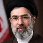 خواهر شهید بهشتی: مطیع محض اوامر امام سید مجتبی خامنه‌ای هستیم