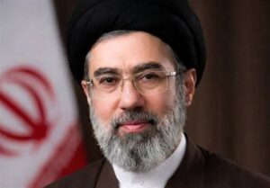 خواهر شهید بهشتی: مطیع محض اوامر امام سید مجتبی خامنه‌ای هستیم