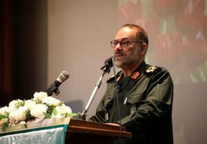 دشمن می‌خواست از مرزهای کردستان وارد ایران شود؛ هیچ‌کس ‌همکاری نکرد