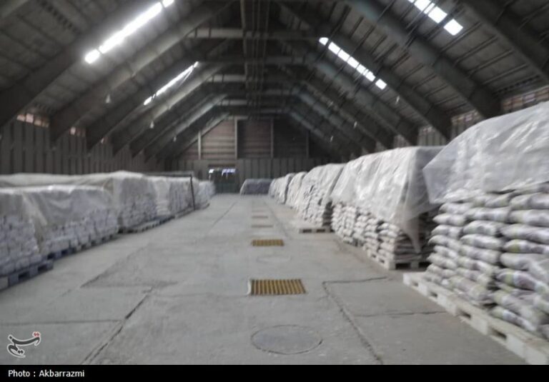 ذخایر کالاهای اساسی برای 6 ماه آینده تضمین شده است
