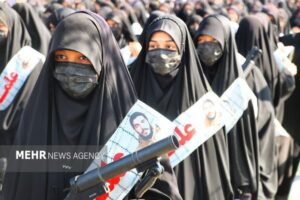 رژه حماسی دختران جان فدای ایران در شوش