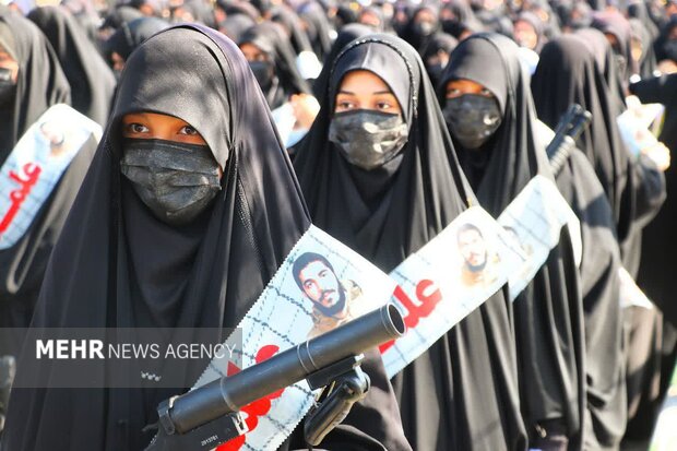 رژه حماسی دختران جان فدای ایران در شوش