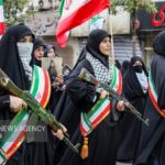 رژه دختران جان فدا در روستای «گاوکش علیا» دلفان