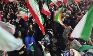 رژه کالسکه سواران در اجتماعات مردمی در بردسکن 