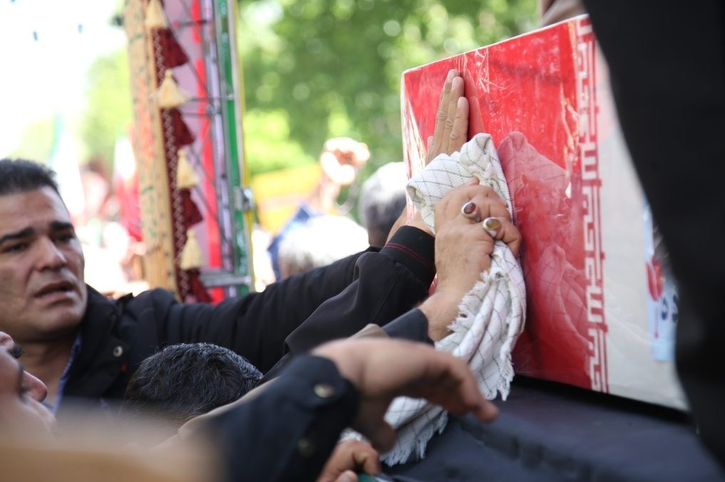 شیراز در سوگ یک خانواده شهید 5 نفره/ وداعی که شهر را به گریه نشاند اخبار شیراز , اخبار استان فارس ,