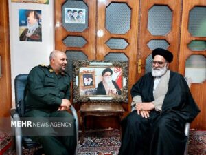 محمودی: ملت در بزنگاه‌های تاریخی با بصیرت کنار انقلاب ایستاد