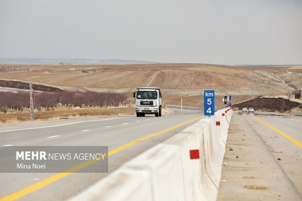 مسیر جایگزین پل هشترود در آزاد راه تبریز - تهران بازگشایی شد