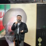 نیازمند: مردم با «مرگ بر آمریکا» محکم به دهان دشمن می‌زنند