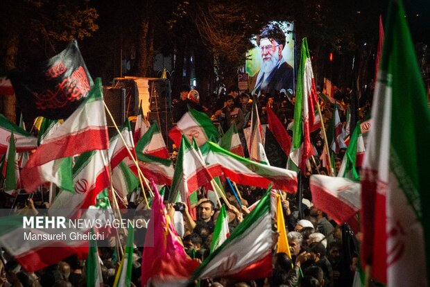 هنرمندان شاهرود در سوگ رهبر شهید؛ تعزیه‌ای علیه آمریکا و صهیونیسم