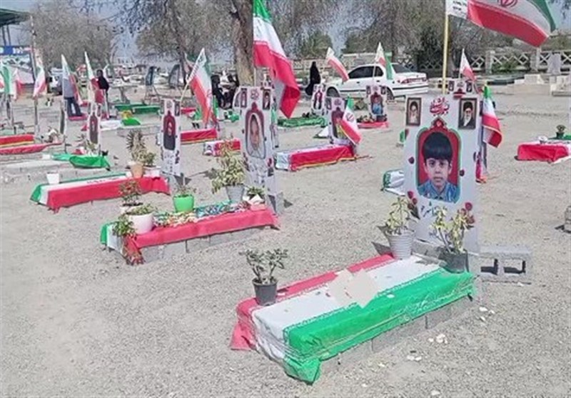 گلزار شهدای میناب "زیارتگاه" کاروان‌های راهیان نور شد