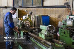 ۴۸ پروانه بهره‌برداری صنعتی در بوشهر صادر شد