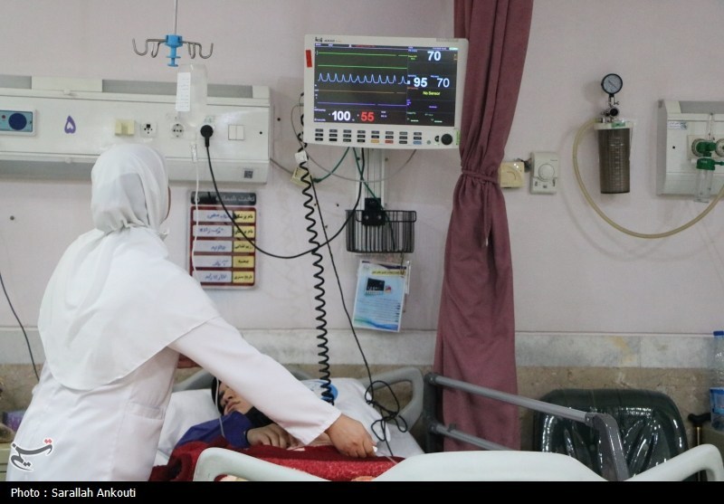 7 ماه کار بی‌وقفه، اما بدون کارانه؛ گلایه کادر درمان کردستان