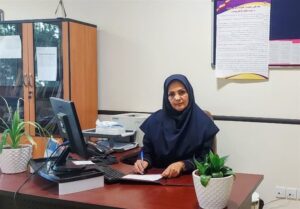 از اتاق زایمان تا مدیریت جمعیت؛ روایت مامای نمونه از چالش‌و راهکارها