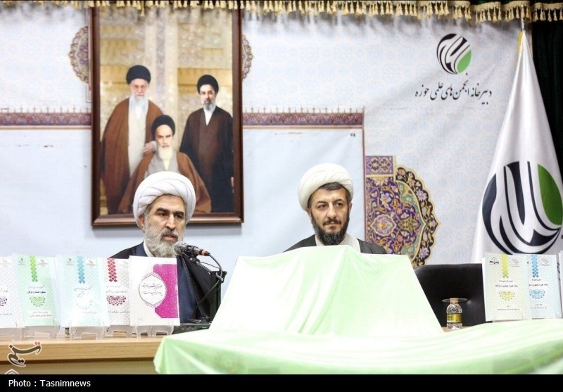 بازنگری جامع نظام آموزشی حوزه‌های علمیه با رویکرد «حوزه پیشرو و سرآمد»