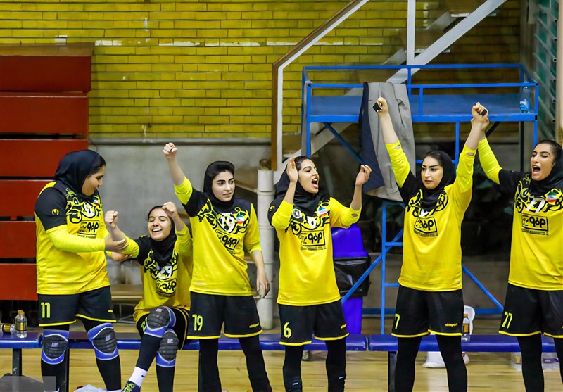 بانوان سپاهان بر بام هندبال ایران؛ اولین قهرمانی بعد از جنگ رمضان