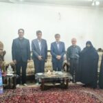 تجلیل نماینده حضرت آیت‌الله سیستانی از خانواده شهدای جنگ رمضان عجب‌شیر