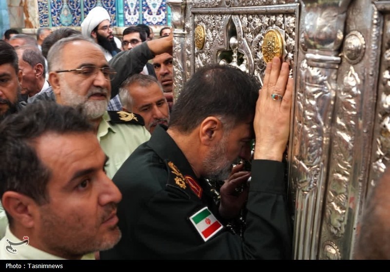 تشرف سردار رادان به زیارت حرم حضرت معصومه(س)+ عکس