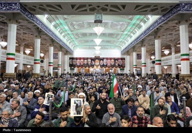 سنگ تمام مردم قم در مراسم باشکوه اربعین شهیدان لاریجانی+ تصاویر