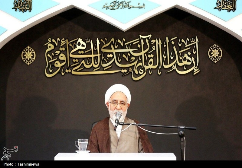 شهید لاریجانی با صلابت، تعهد و روحیه علمی سبب عزت و آبروی کشور بود
