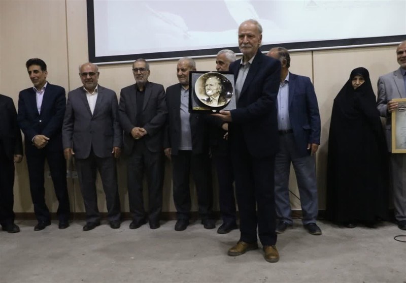 نکوداشت علی‌اصغر حمدیه؛ بزرگداشت یک عمر شعر، فرهنگ و خدمت+تصویر