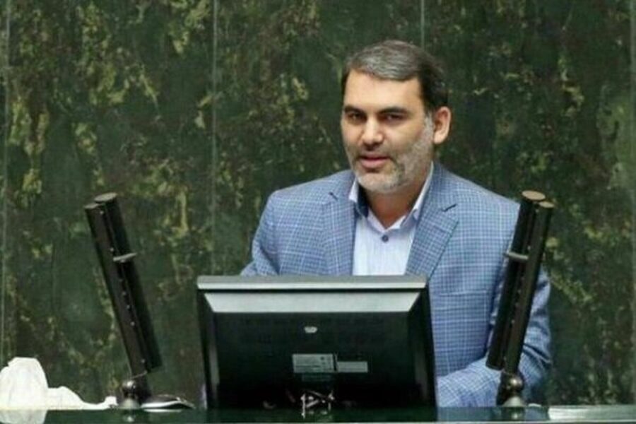گزارش جدید از وضعیت بورس ایران/ زنگنه: سرمایه‌ها از بازار خارج نشده‌اند
