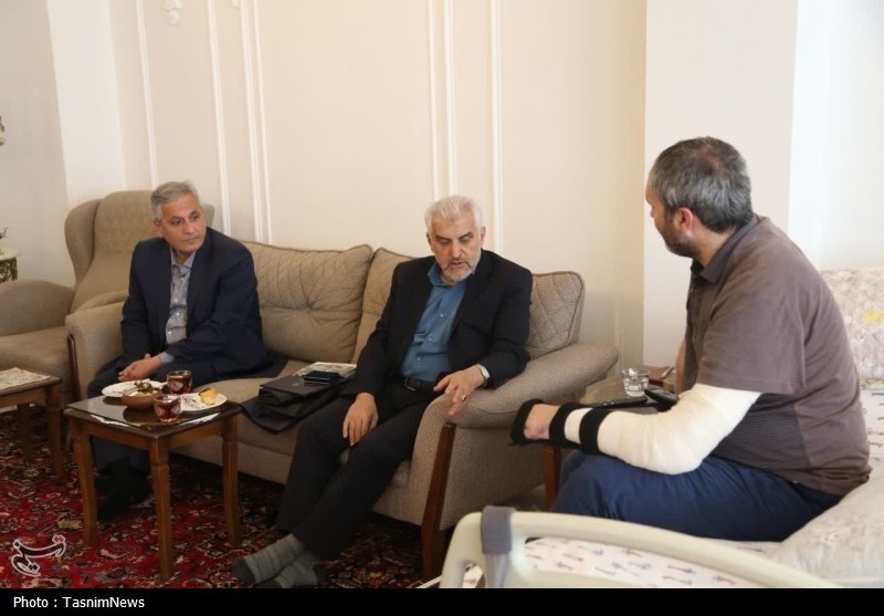 جانباز قطع نخاع: با ویلچر پای لانچر میروم/ قهرمان واقعی مردم هستند جنگ , اخبار استان آذربایجان شرقی , آذربایجان شرقی , سپاه پاسداران انقلاب اسلامی , اخبار تبریز ,