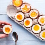 زرده تخم‌مرغ: منبع غنی لوتئین و گزانتین برای سلامت چشم
