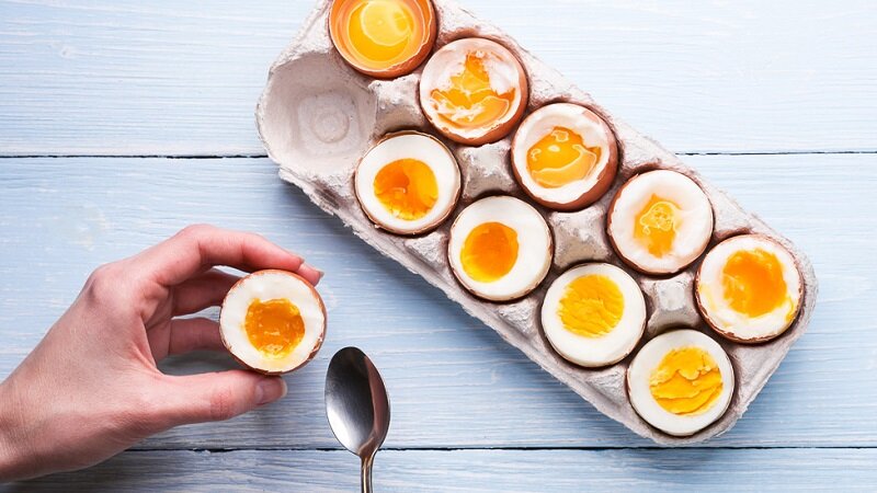 زرده تخم‌مرغ: منبع غنی لوتئین و گزانتین برای سلامت چشم