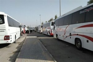 ببینید|صف 3 کیلومتری اتوبوس‌ها در مرز مهران/ 900 اتوبوس به خط شد