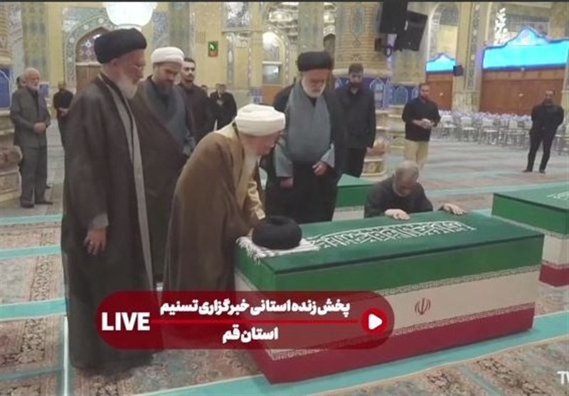 تشییع رهبر شهید , تشییع امام شهید , تشییع آیت‌الله‌العظمی سید علی خامنه‌ای , بدرقه آقای شهید ایران , اخبار استان قم , آیت‌الله سید علی خامنه‌ای , 